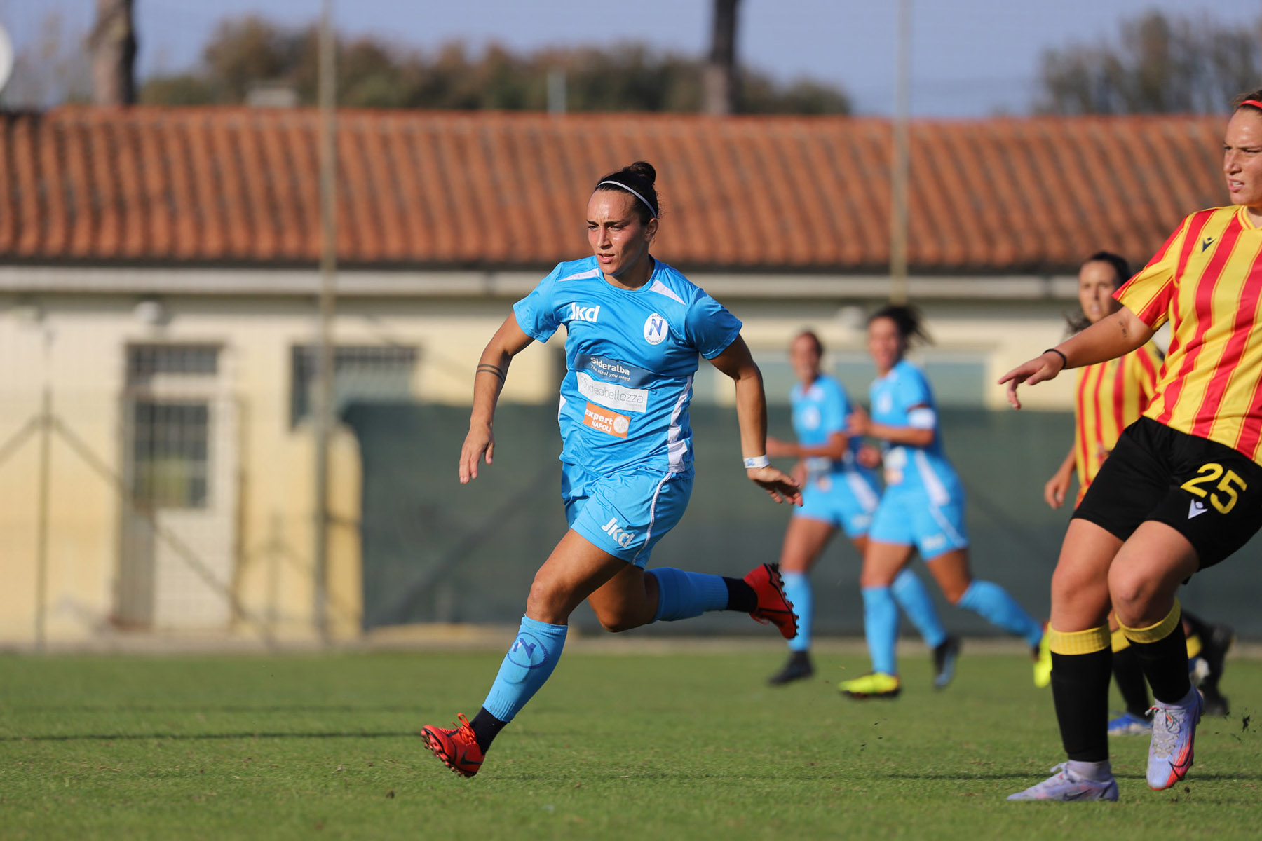 gomes napoli femminile