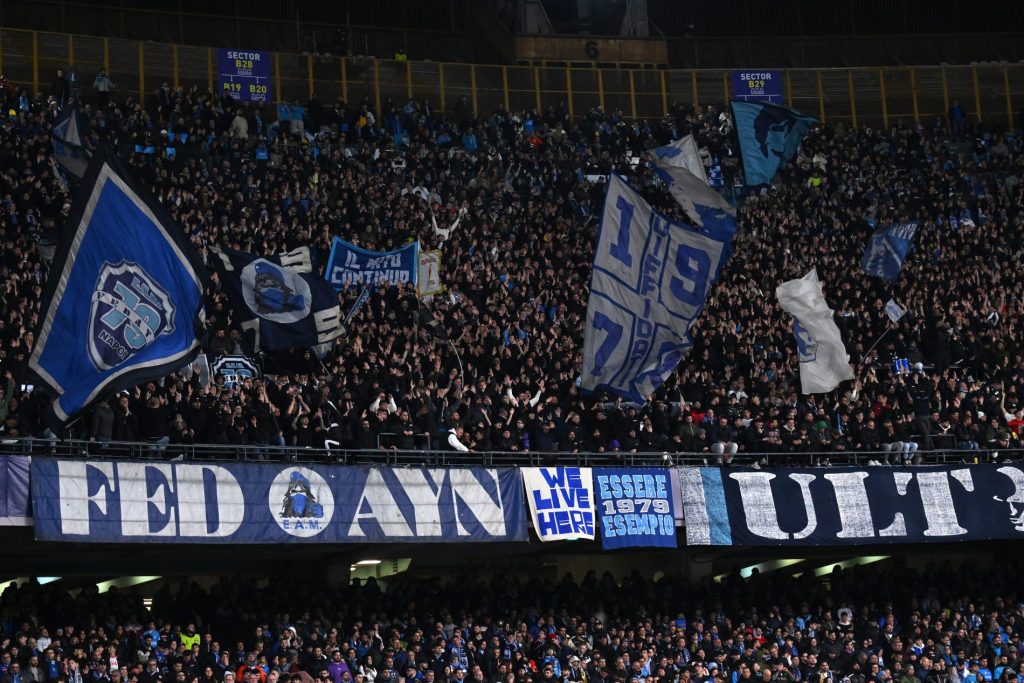 tifosi napoli al maradona